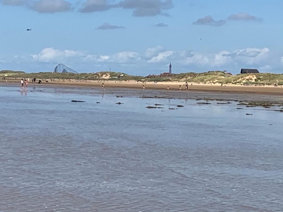 Beach Shore - Sea Views Lytham St Annes Exterior photo