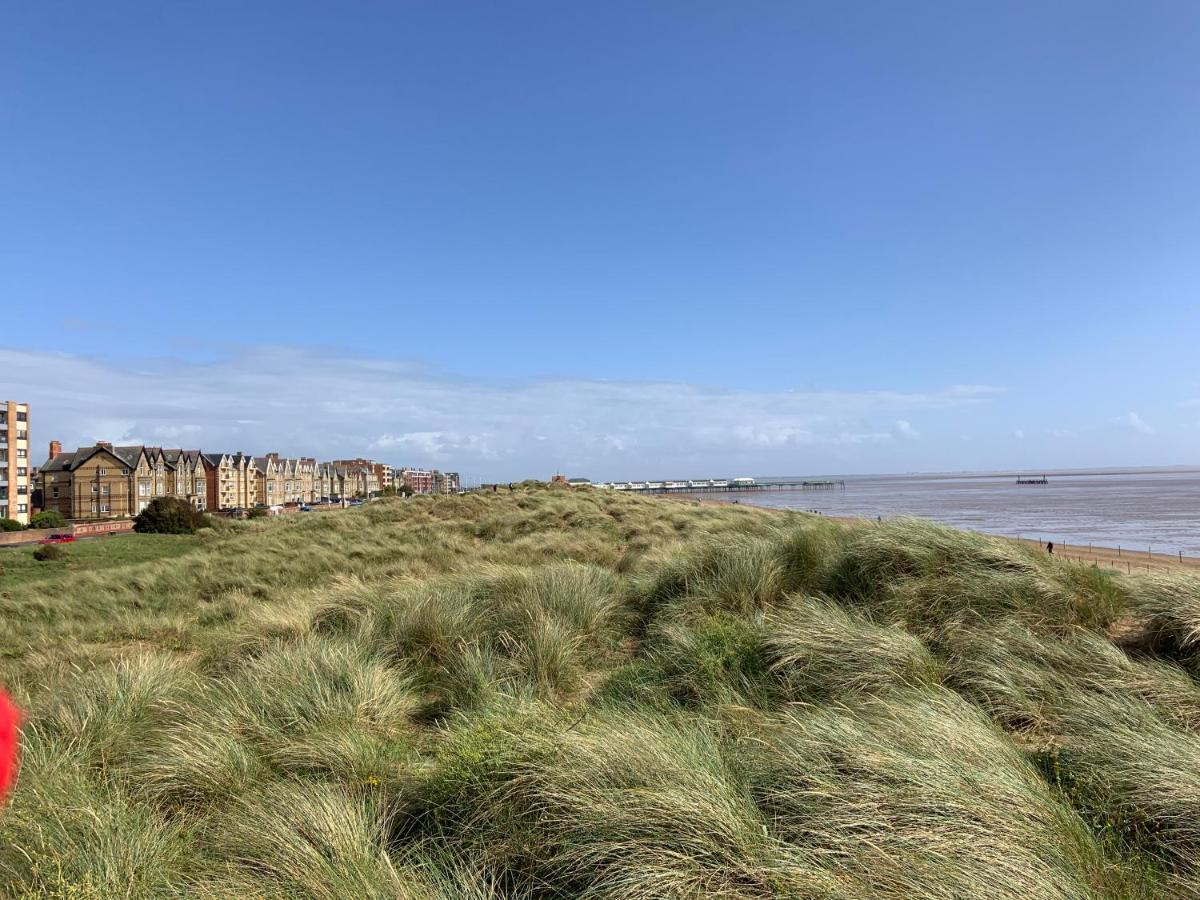 Beach Shore - Sea Views Lytham St Annes Exterior photo